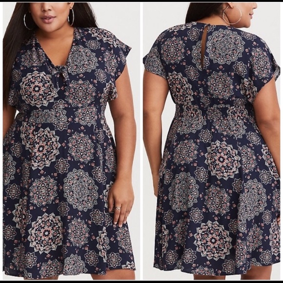 torrid Dresses & Skirts - Torrid Navy Mandala Challis Skater Dress—Size 2